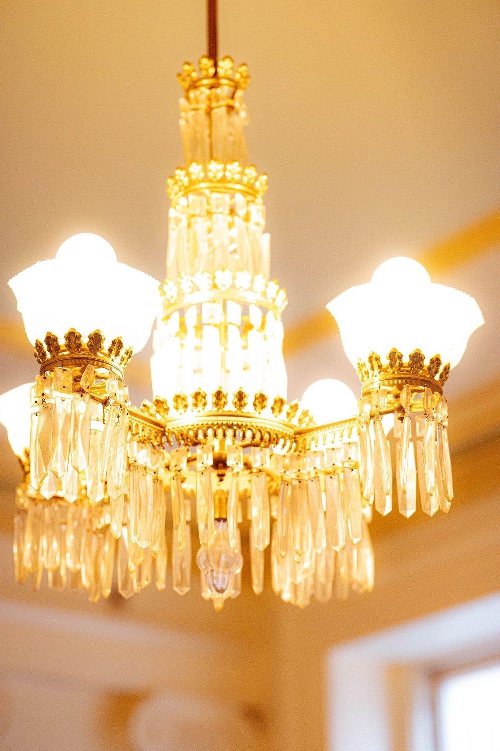 carousel-hero-element image-1